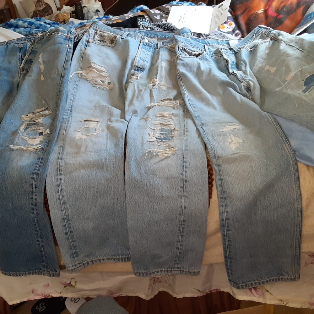 Levi's 501 boyfriend jeans 31"waist 32 "length